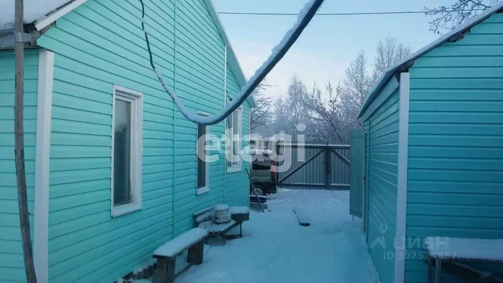 Дом в Тюменская область, Ярковский район, д. Артамонова Новая ул. (72 ... - Фото 0