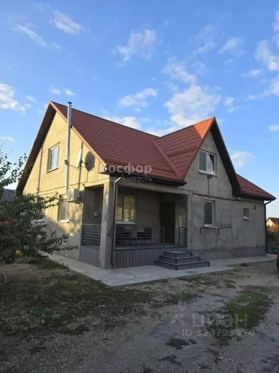 Дом в Крым, Кировский район, Первомайское с/пос, с. Первомайское ул. ... - Фото 2