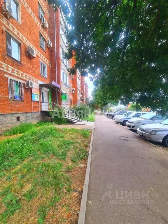 2-к кв. Краснодарский край, Усть-Лабинск Октябрьская ул., 66 (48.7 м) - Фото 2