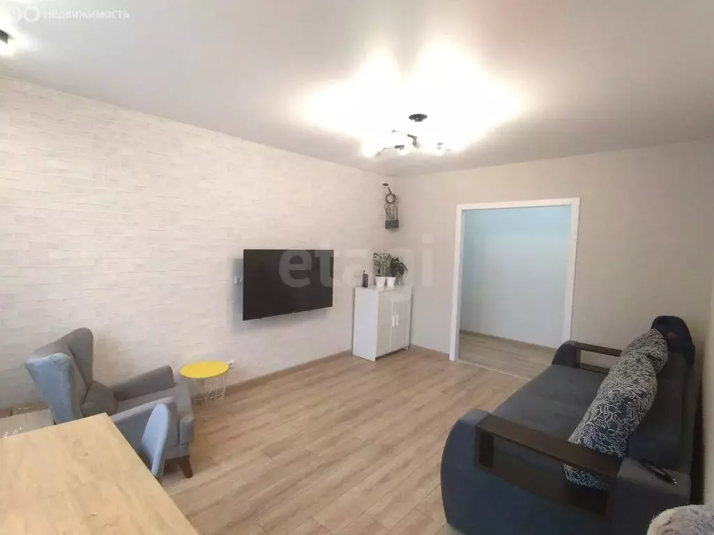 3-комнатная квартира: Волгоград, Библиотечная улица, 7 (64.3 м) - Фото 2