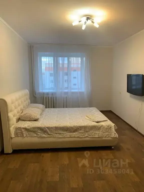 1-к кв. Татарстан, Казань ул. Юлиуса Фучика, 82 (33.0 м) - Фото 0