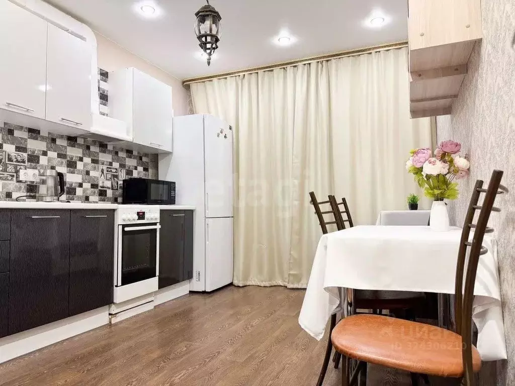 1-к кв. Тюменская область, Тюмень ул. Василия Подшибякина, 21 (40.6 м) - Фото 1