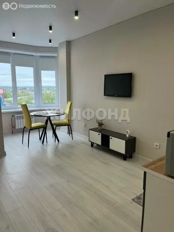 Квартира-студия: Абакан, улица Генерала Тихонова, 8 (27 м) - Фото 1