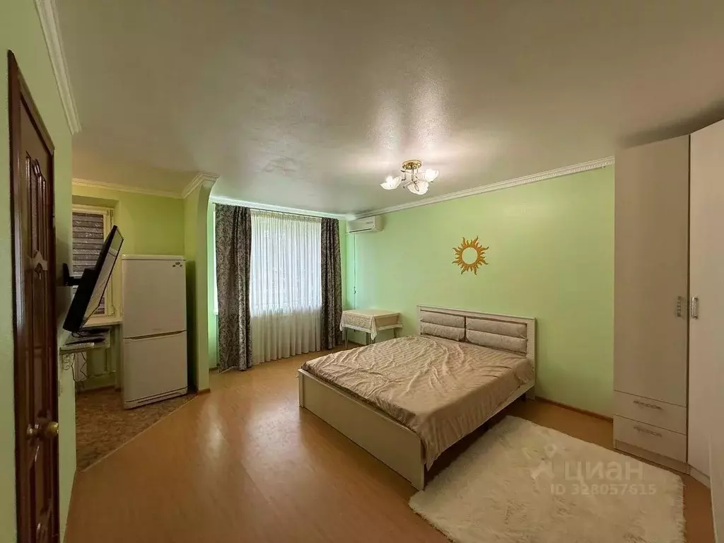 Студия Ростовская область, Батайск ул. Ушинского, 14 (30.2 м) - Фото 1