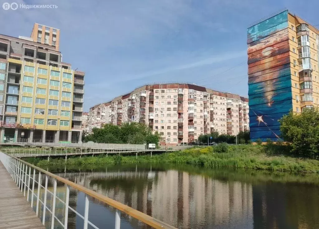 3-комнатная квартира: Тюмень, улица Муравленко, 9 (64 м) - Фото 1