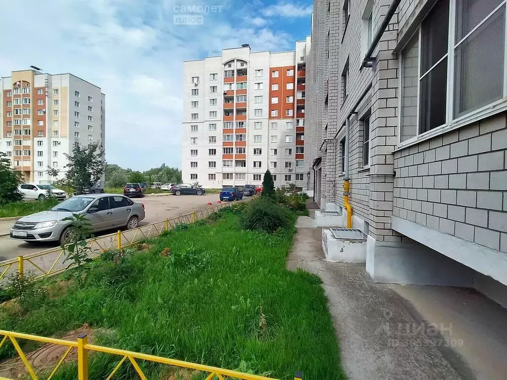 3-к кв. новгородская область, великий новгород ул. кочетова, 30к2 . - Фото 0