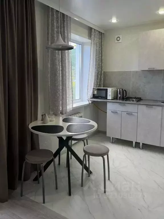 1-к кв. Алтай, Горно-Алтайск Коммунистический просп., 158 (44.0 м) - Фото 1