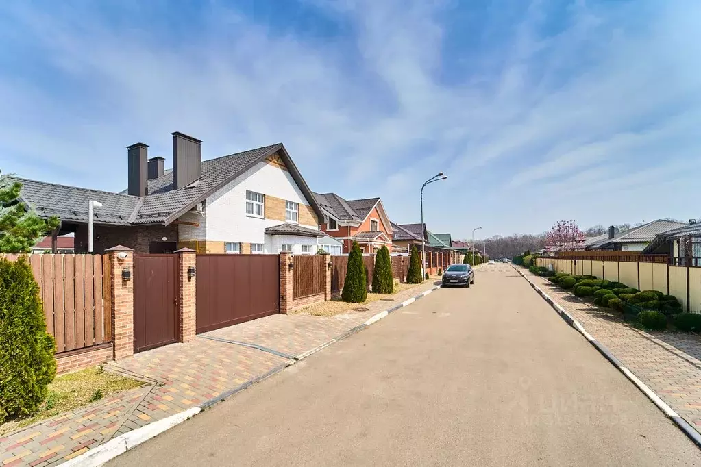 Дом в Краснодарский край, Краснодар Вишневый сад мкр, ул. Звенящая ... - Фото 1