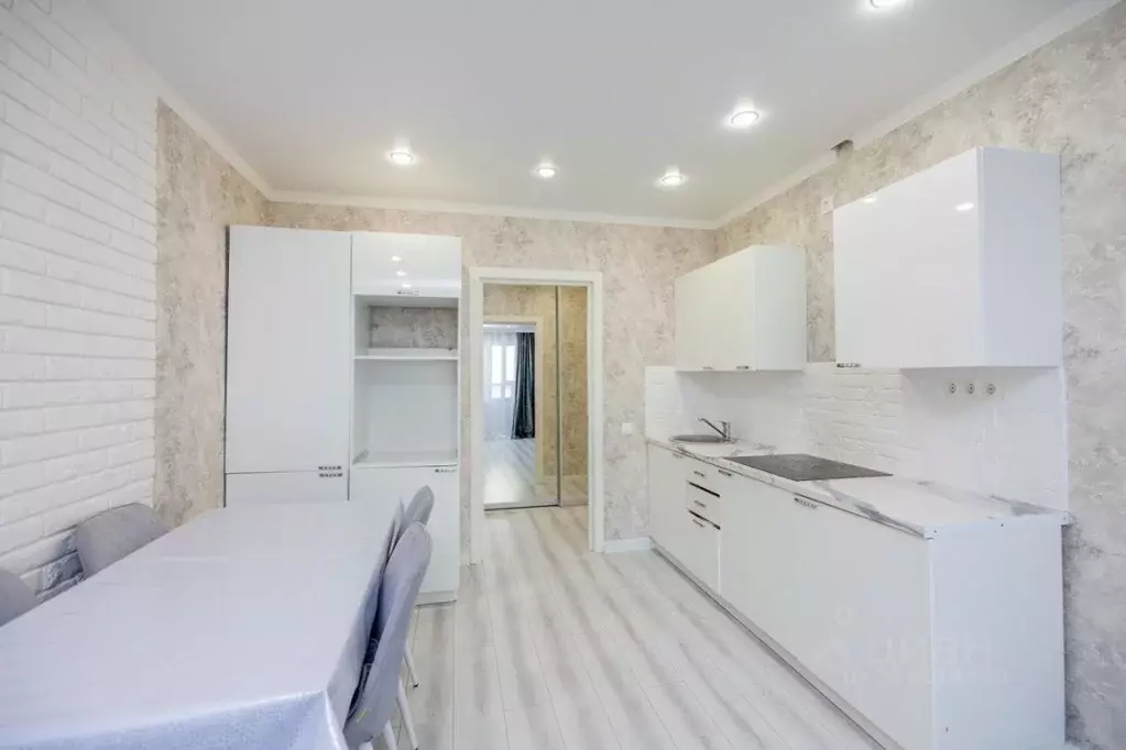 1-к кв. Оренбургская область, Оренбург ул. Поляничко, 11/6 (43.6 м) - Фото 2