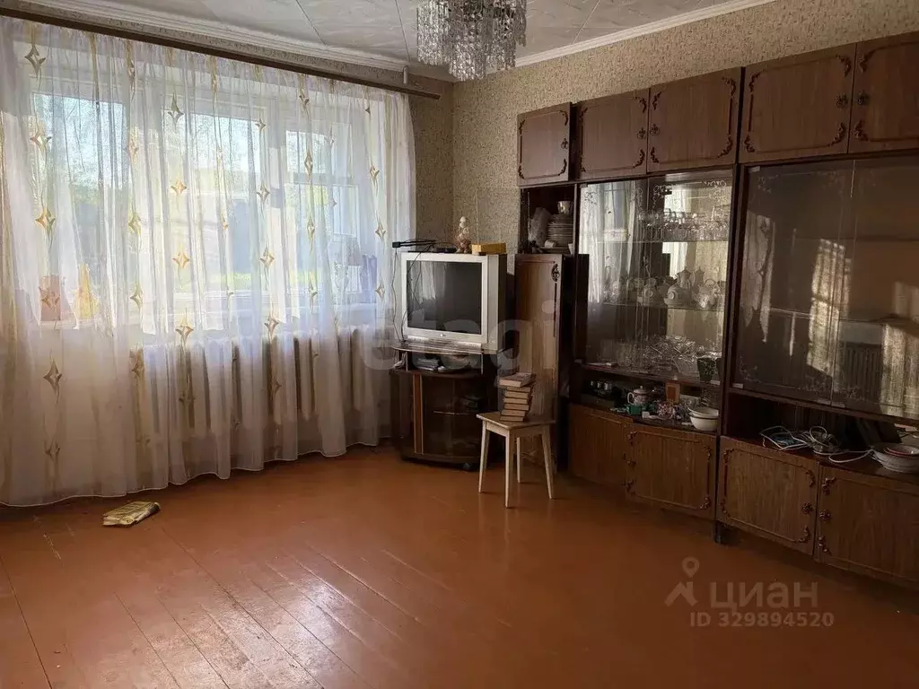 3-к кв. Мордовия, с. Лямбирь ул. Ленина, 33 (50.9 м) - Фото 1