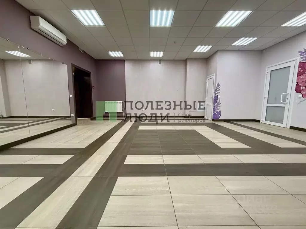 Помещение свободного назначения в Орловская область, Орел ул. Фомина, ... - Фото 1