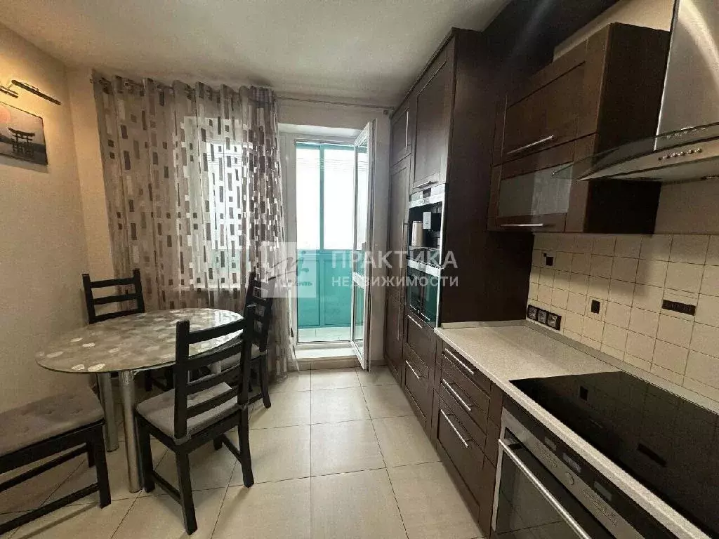 Продается 4-комнатная квартира - Фото 2