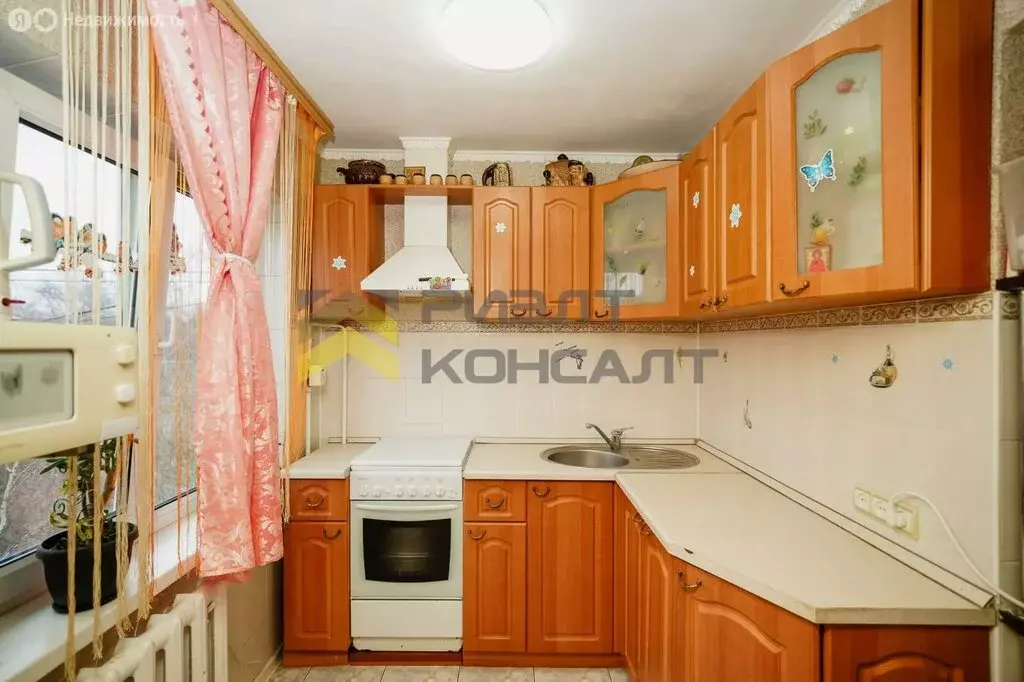 3-комнатная квартира: Омск, микрорайон Заозёрный, Коммунальная улица, ... - Фото 1