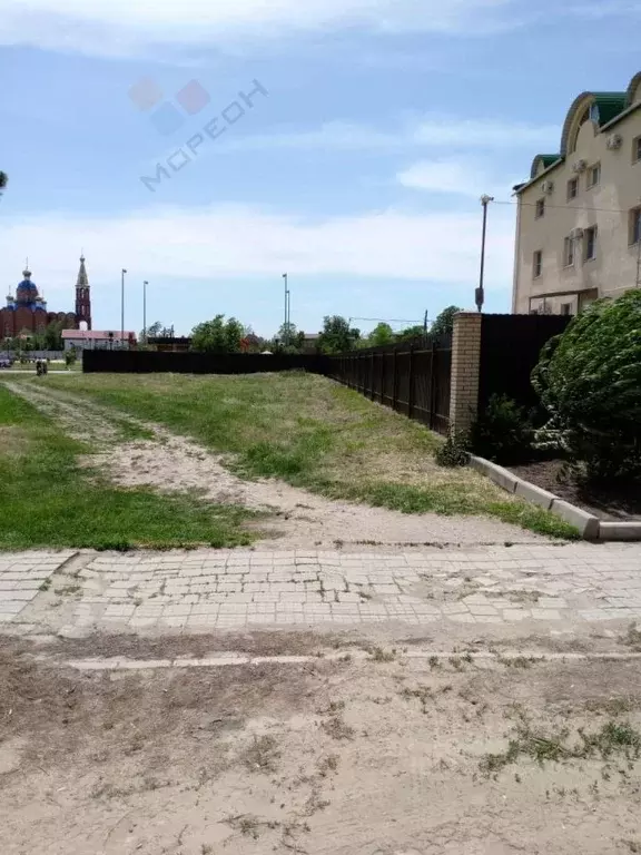 Участок в Краснодарский край, Ленинградская ст-ца ул. Кооперации, 84Б ... - Фото 1