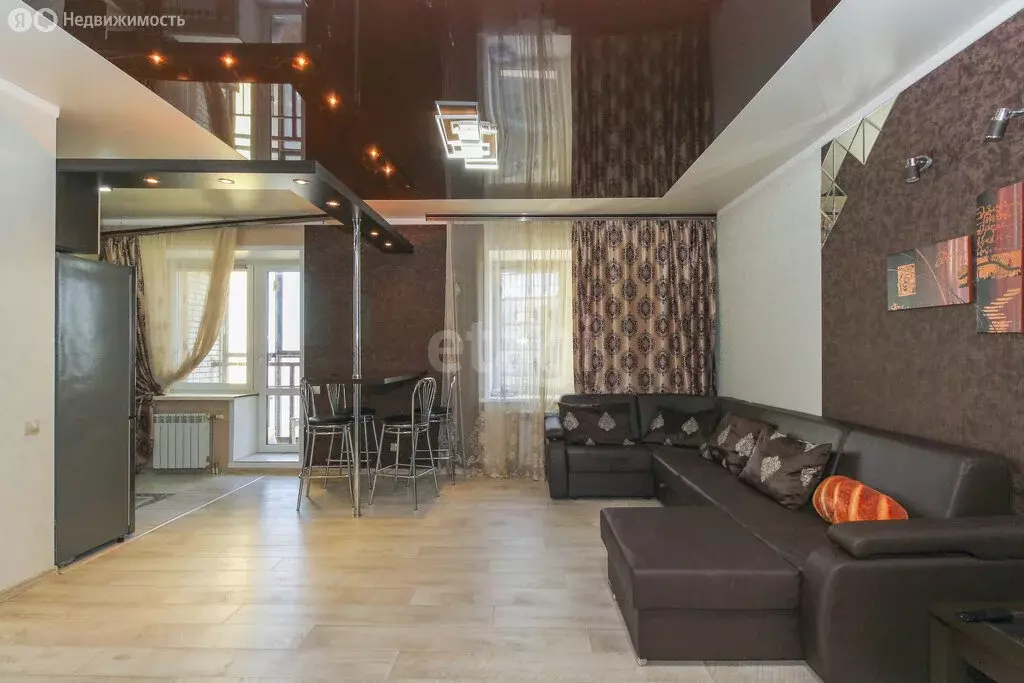 2-комнатная квартира: Омск, улица Перелёта, 31 (68 м) - Фото 2