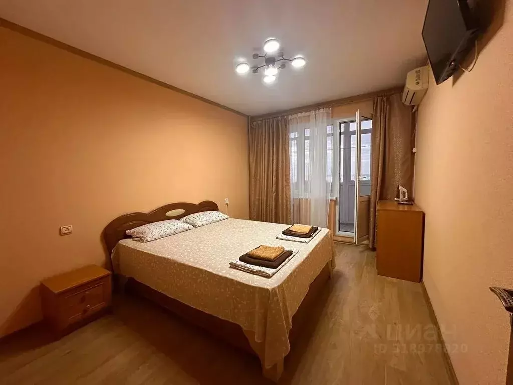 2-к кв. Крым, Судак ул. Бирюзова, 6А (40.0 м) - Фото 0