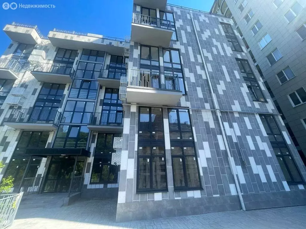 3-комнатная квартира: Сочи, улица 20 Горнострелковой дивизии, 18А (60 ... - Фото 0