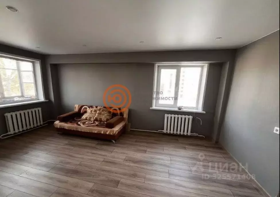 1-к кв. Тюменская область, Тюмень ул. 50 лет ВЛКСМ, 99 (33.0 м) - Фото 1