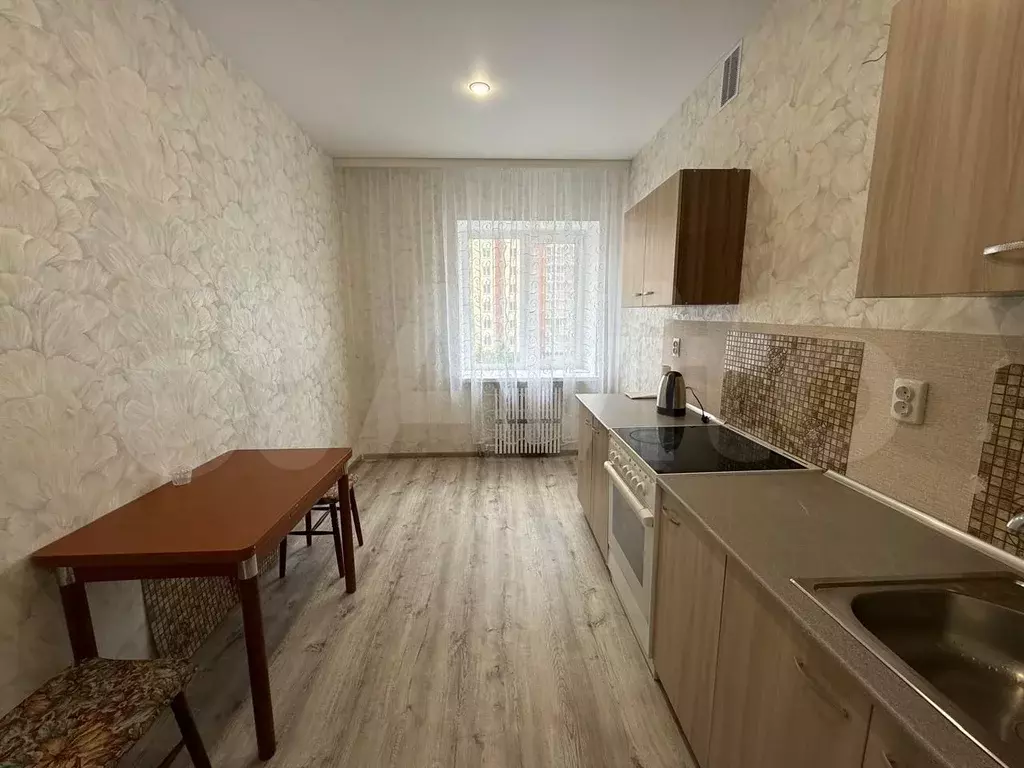 1-к. квартира, 46,3 м, 3/6 эт. - Фото 0