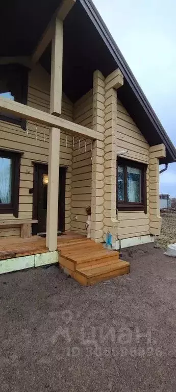 Дом в Ленинградская область, Выборгский район, Рощинское городское ... - Фото 1