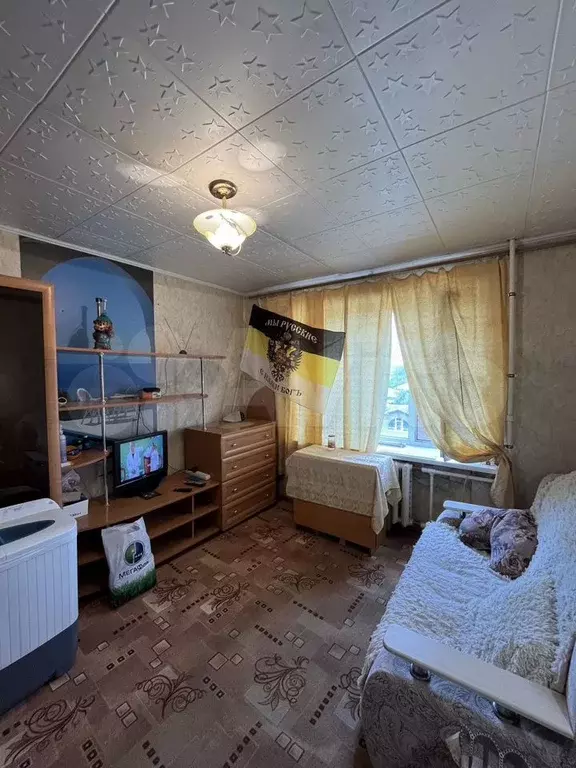 Комната 15 м в 4-к., 4/9 эт. - Фото 0