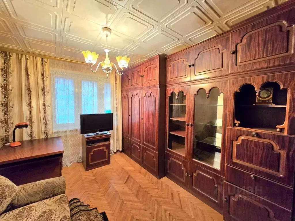 2-к кв. Московская область, Лобня Букинское ш., 15 (55.0 м) - Фото 1