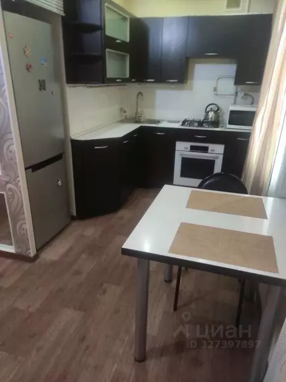 3-к кв. Волгоградская область, Волгоград ул. Таращанцев, 21 (56.7 м) - Фото 2