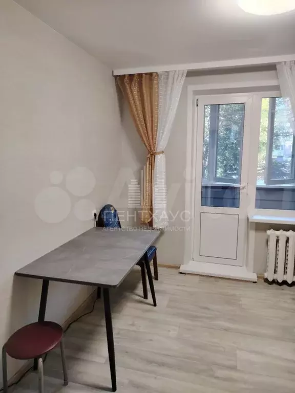 2-к. квартира, 54 м, 1/5 эт. - Фото 1