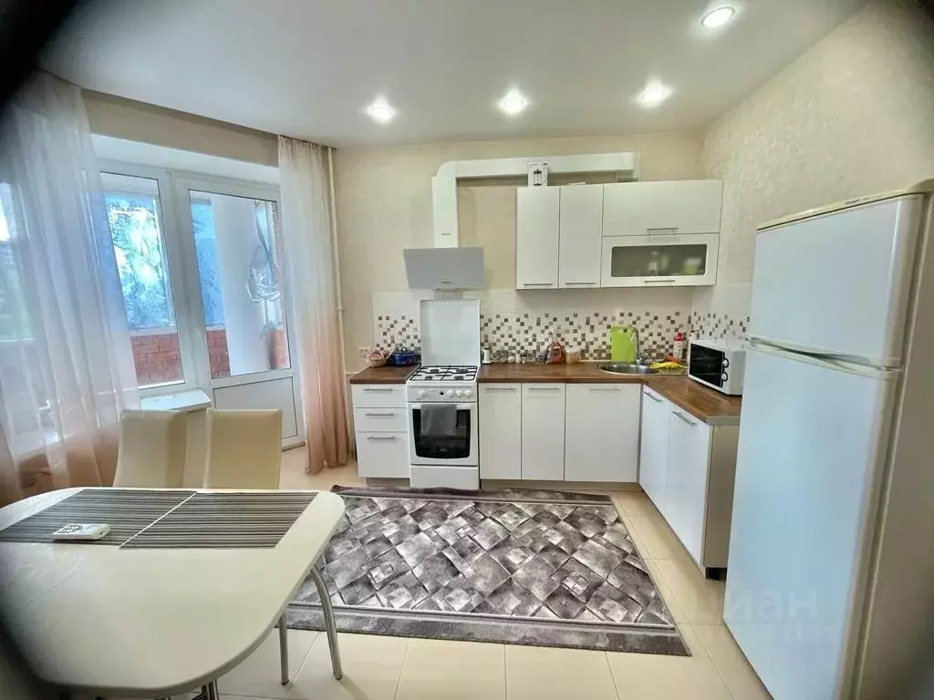 1-к кв. Волгоградская область, Волгоград ул. Канунникова, 9 (58.0 м) - Фото 1