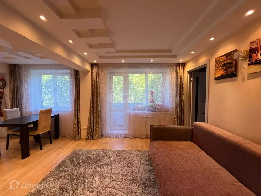Продаётся 4-к квартира, 56.8 м - Фото 0