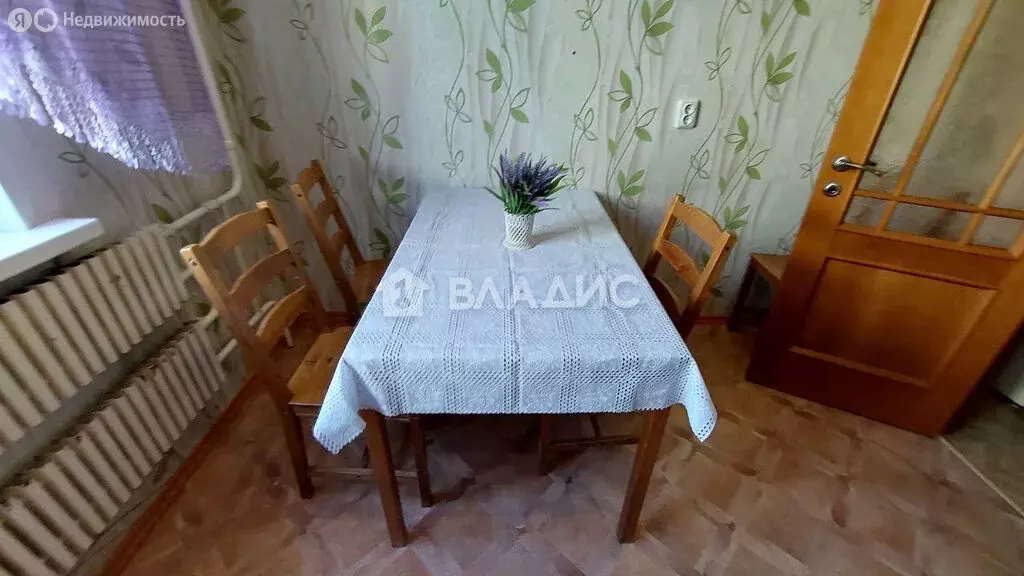 3-комнатная квартира: Белгород, улица Есенина, 20А (71.1 м) - Фото 1