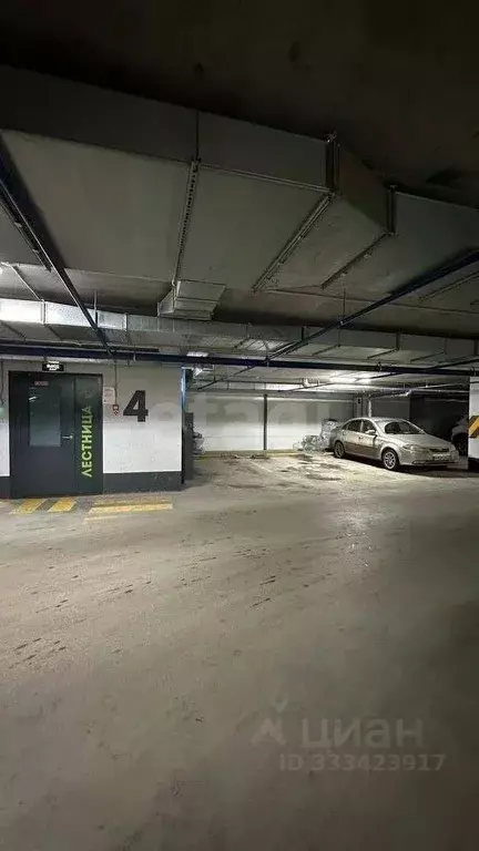 Гараж в Тюменская область, Тюмень ул. Тимофея Чаркова, 81с2 (16 м) - Фото 0