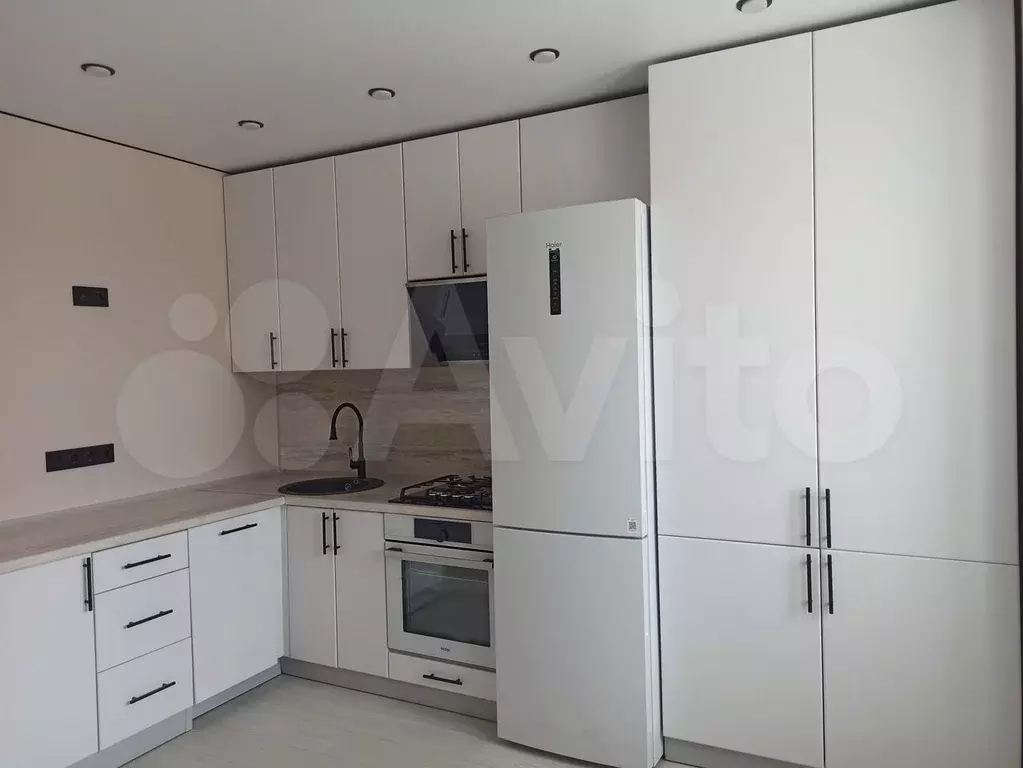 1-к. квартира, 37 м, 6/9 эт. - Фото 0