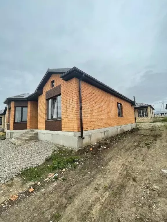 Дом в Ставропольский край, Михайловск Шпаковский район, ул. Софьи ... - Фото 1