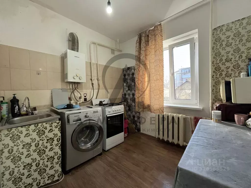 1-к кв. Краснодарский край, Апшеронск Кооперативная ул. (30.3 м) - Фото 1