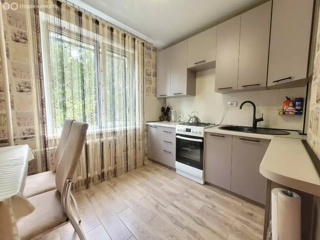 2-комнатная квартира: Ставрополь, улица Чехова, 37 (55 м) - Фото 1