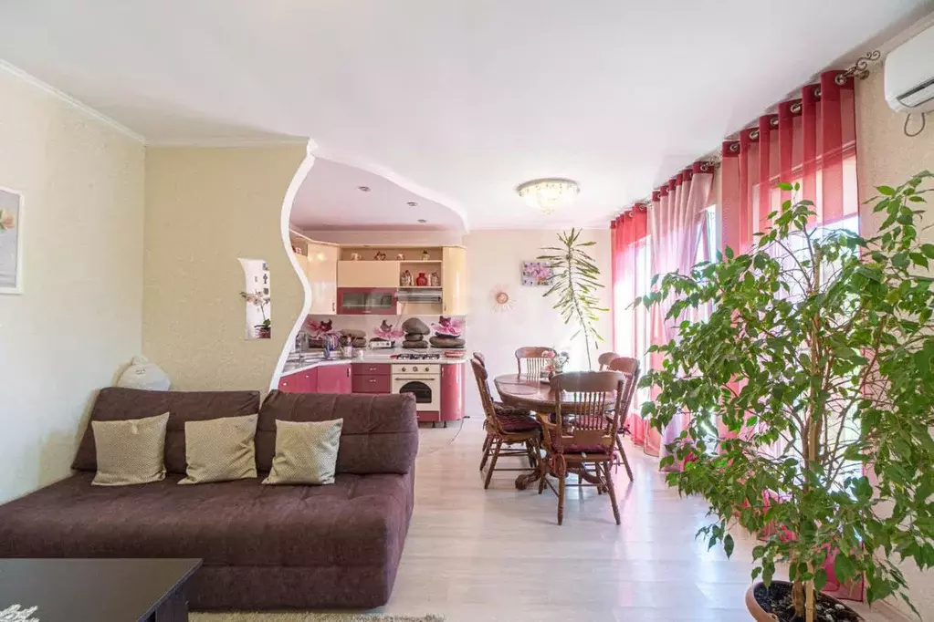 Дом в Севастополь ш. Камышовое, 68А (230 м) - Фото 0