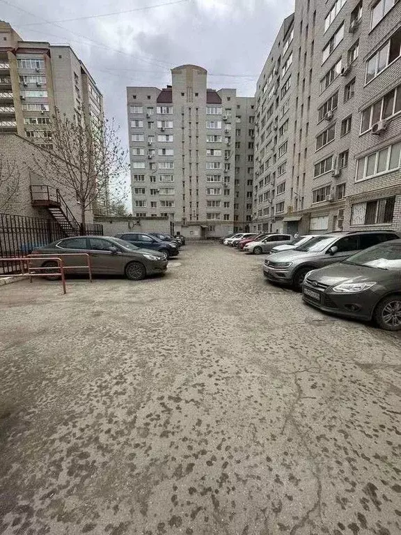 1-к кв. Саратовская область, Саратов ул. Усть-Курдюмская, 4 (50.1 м) - Фото 2