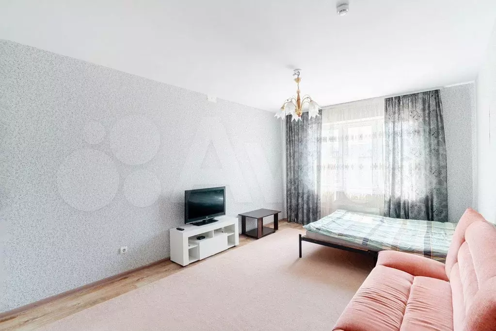 1-к. квартира, 37 м, 4/5 эт. - Фото 0