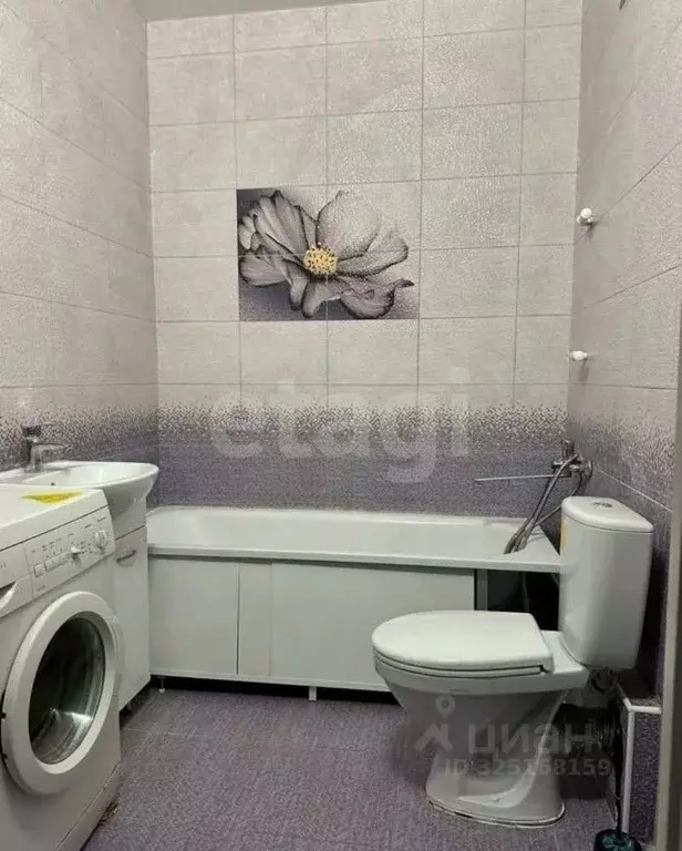 Студия Тюменская область, Тюмень ул. Парада Победы, 9 (20.0 м) - Фото 1