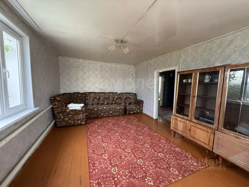 Дом в Оренбургская область, Соль-Илецкий муниципальный округ, с. ... - Фото 2