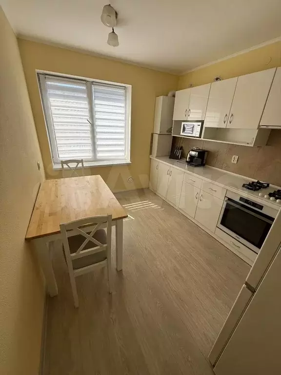 1-к. квартира, 38 м, 3/3 эт. - Фото 0
