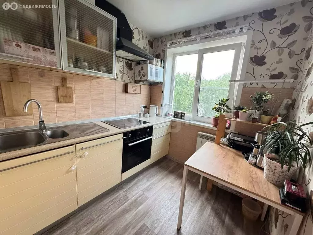 3-комнатная квартира: Кемерово, Волгоградская улица, 28 (55 м) - Фото 1