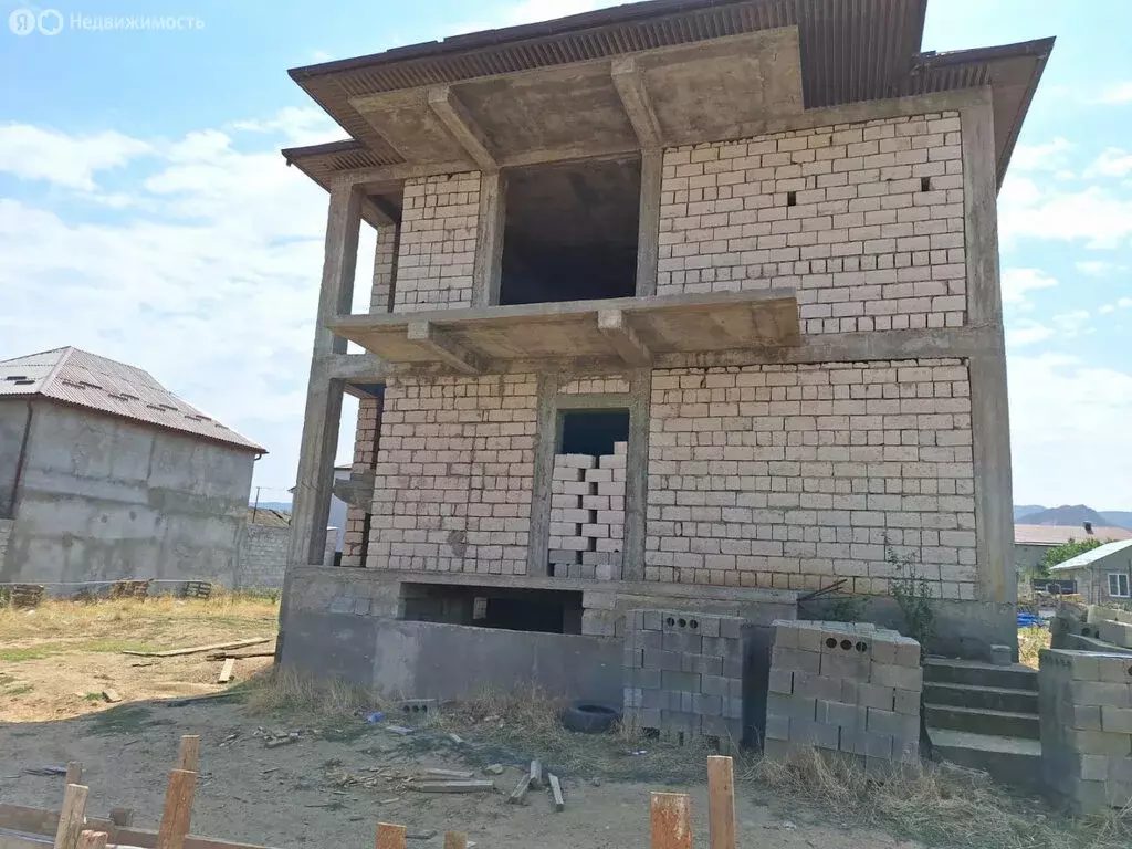 Дом в Ленинкент, 2-й тупик Алиева (260 м) - Фото 0
