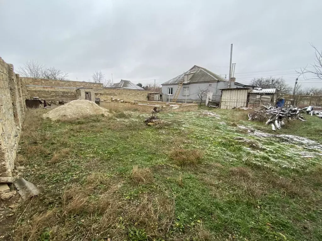 Участок в Крым, Сакский район, с. Суворовское ул. Суворовская, 48 ... - Фото 0