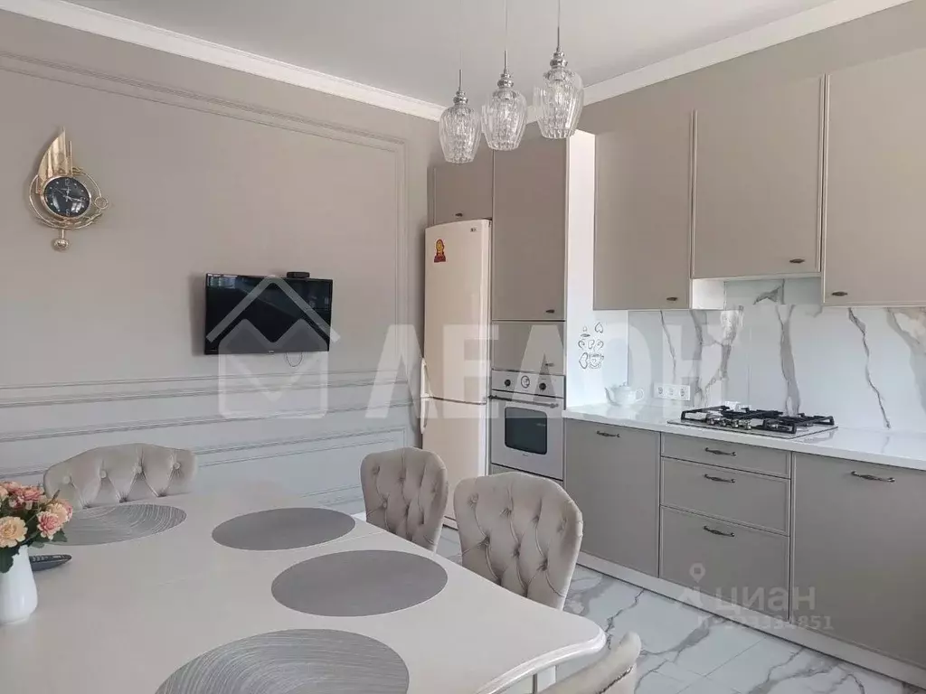 Коттедж в Омская область, Омский район, пос. Ростовка ул. Солнечная ... - Фото 1