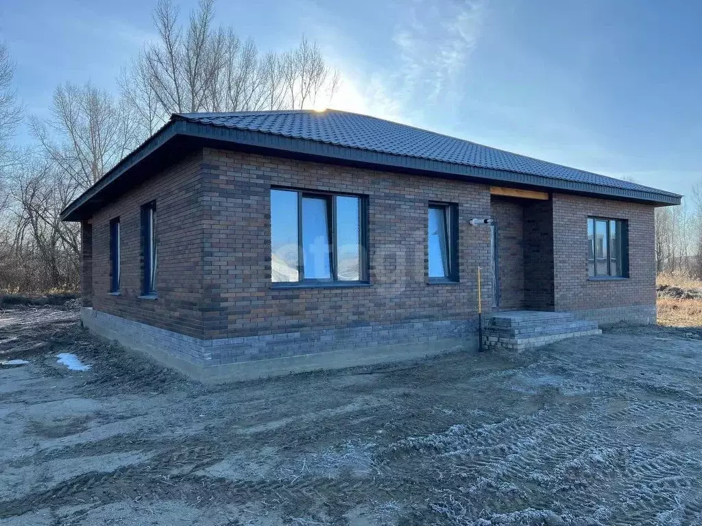 Дом в Алтайский край, Первомайский район, с. Фирсово ул. Азамата ... - Фото 1