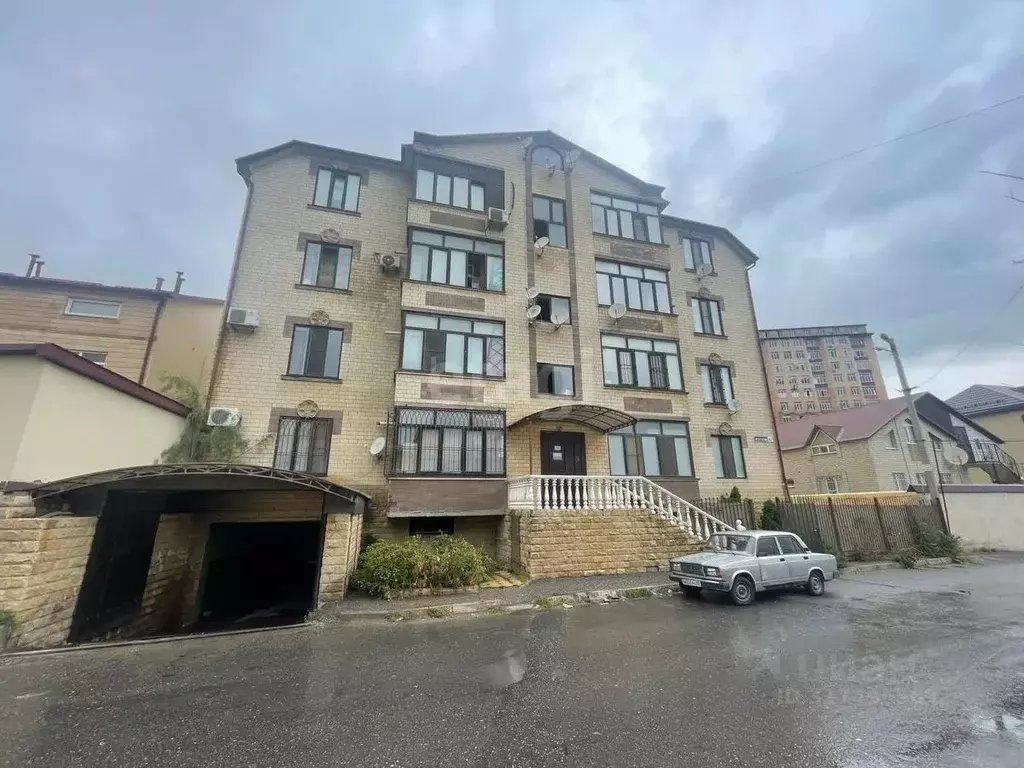 2-к кв. Дагестан, Махачкала ул. Сергокалинская, 22 (78.0 м) - Фото 0
