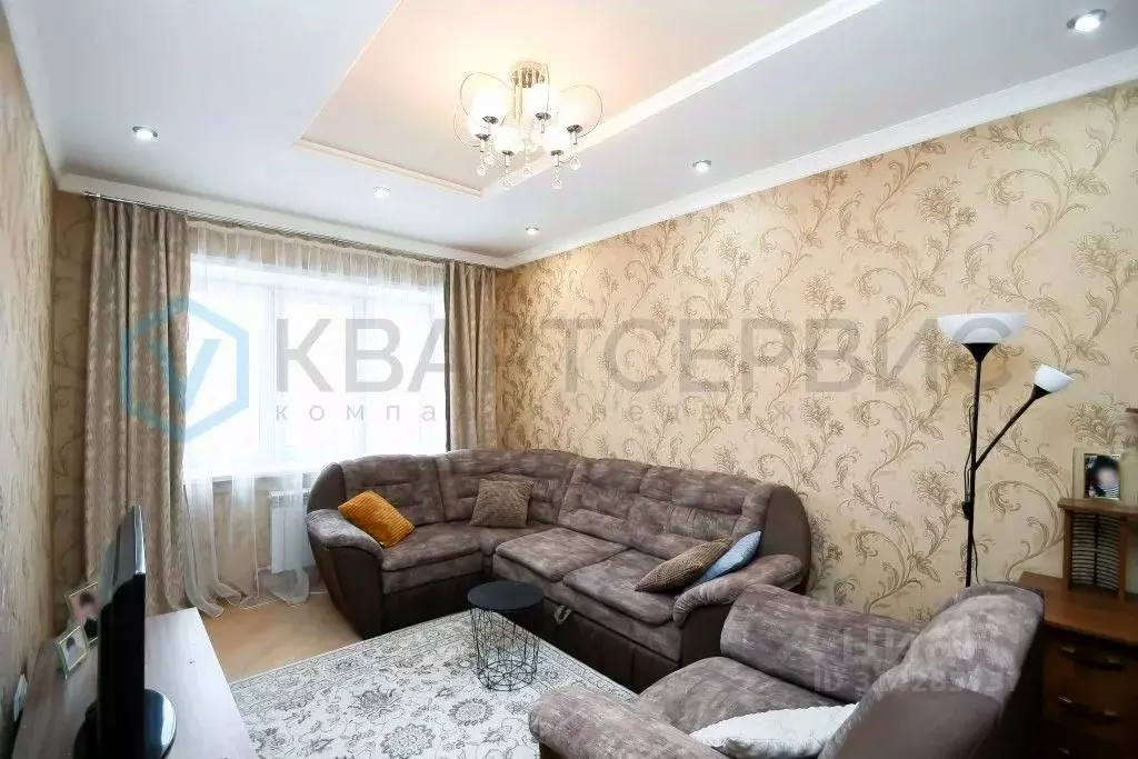 3-к кв. Омская область, Омск Пригородная ул., 27 (70.1 м) - Фото 0