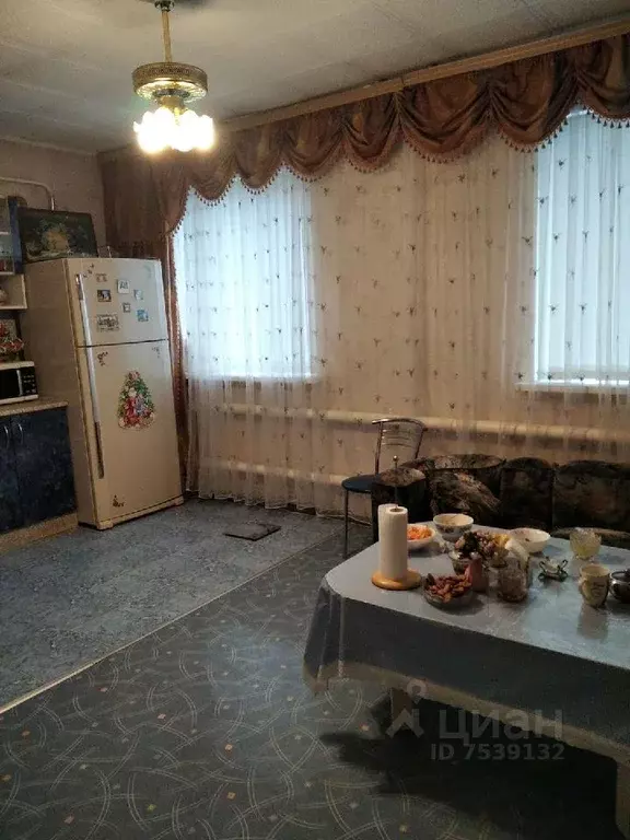 Дом в Самарская область, Кинельский район, с. Парфеновка Центральная ... - Фото 1